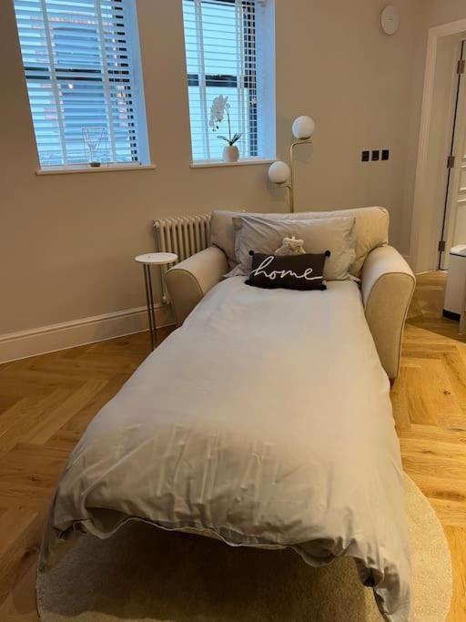 New Apartment, 10 Mins From Principality Stadium คาร์ดิฟฟ์ ภายนอก รูปภาพ